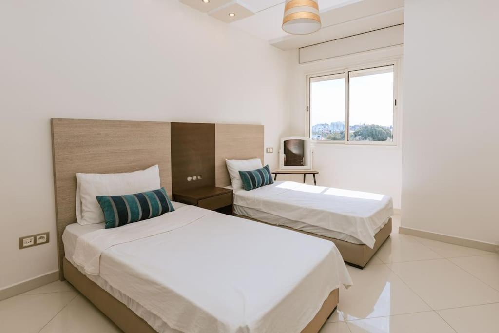 Central 2-Bedrooms Near Beach & Dining タンジェ エクステリア 写真