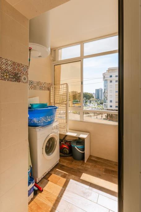 Central 2-Bedrooms Near Beach & Dining タンジェ エクステリア 写真