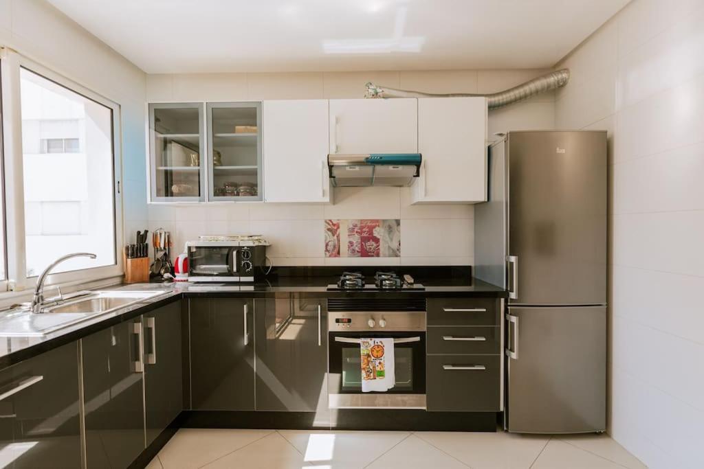 Central 2-Bedrooms Near Beach & Dining タンジェ エクステリア 写真